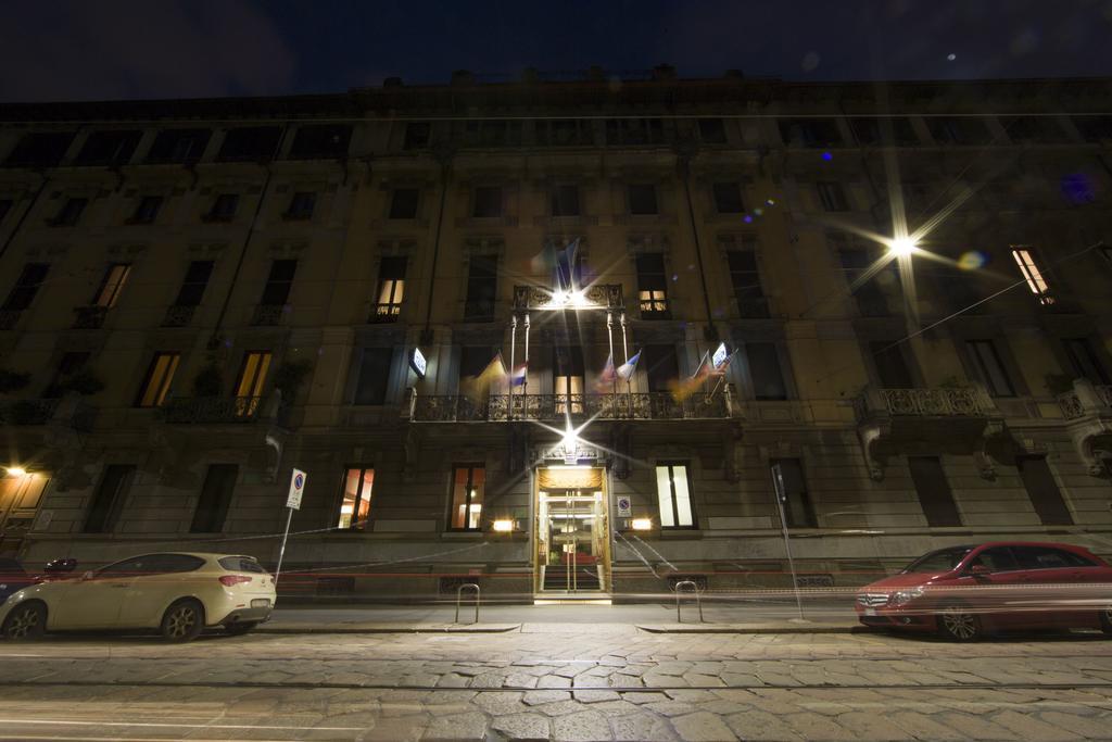 Ariosto Hotel ミラノ エクステリア 写真