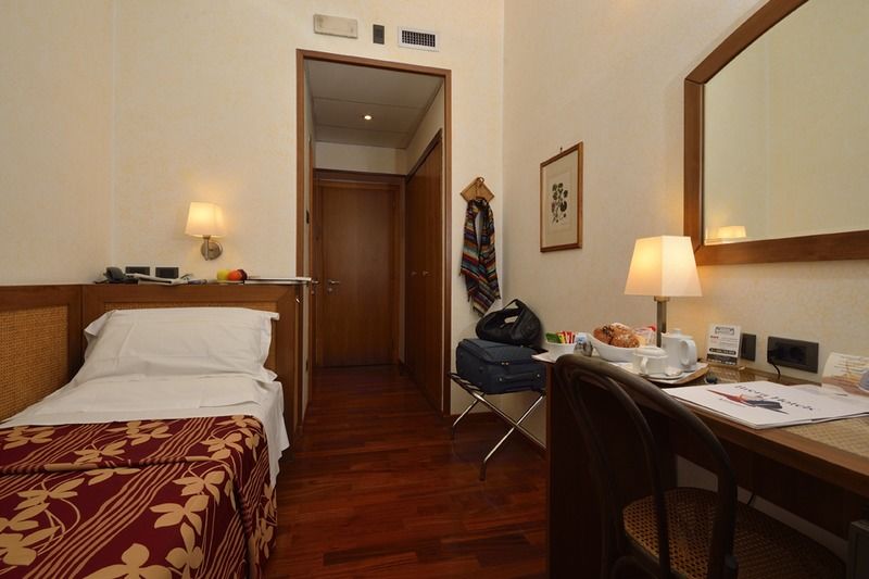 Ariosto Hotel ミラノ エクステリア 写真