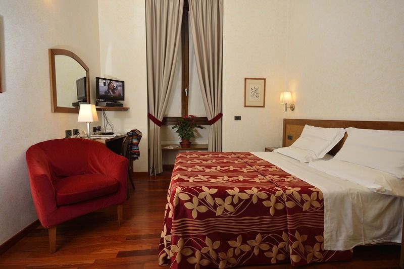Ariosto Hotel ミラノ エクステリア 写真