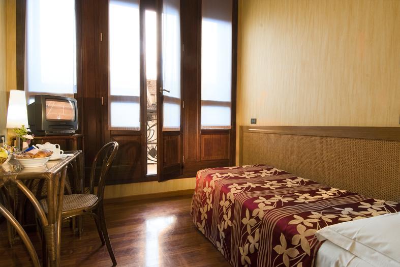 Ariosto Hotel ミラノ エクステリア 写真